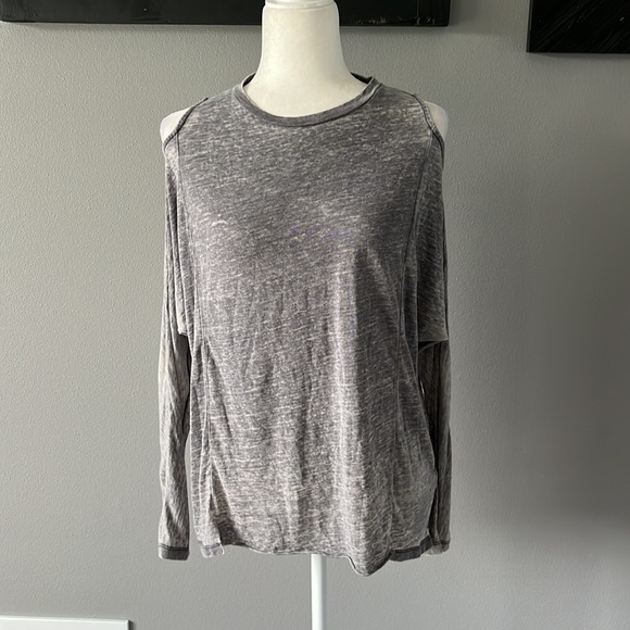 All Saints Aino Acid Wash Cold Shoulder Long Sleeve Top Gray - Picture 3 of 13